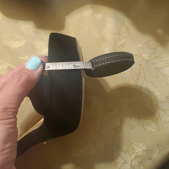 Prada shoes black Prada shoes black heel comes with pra original shoe protector - Picture 14 of 16